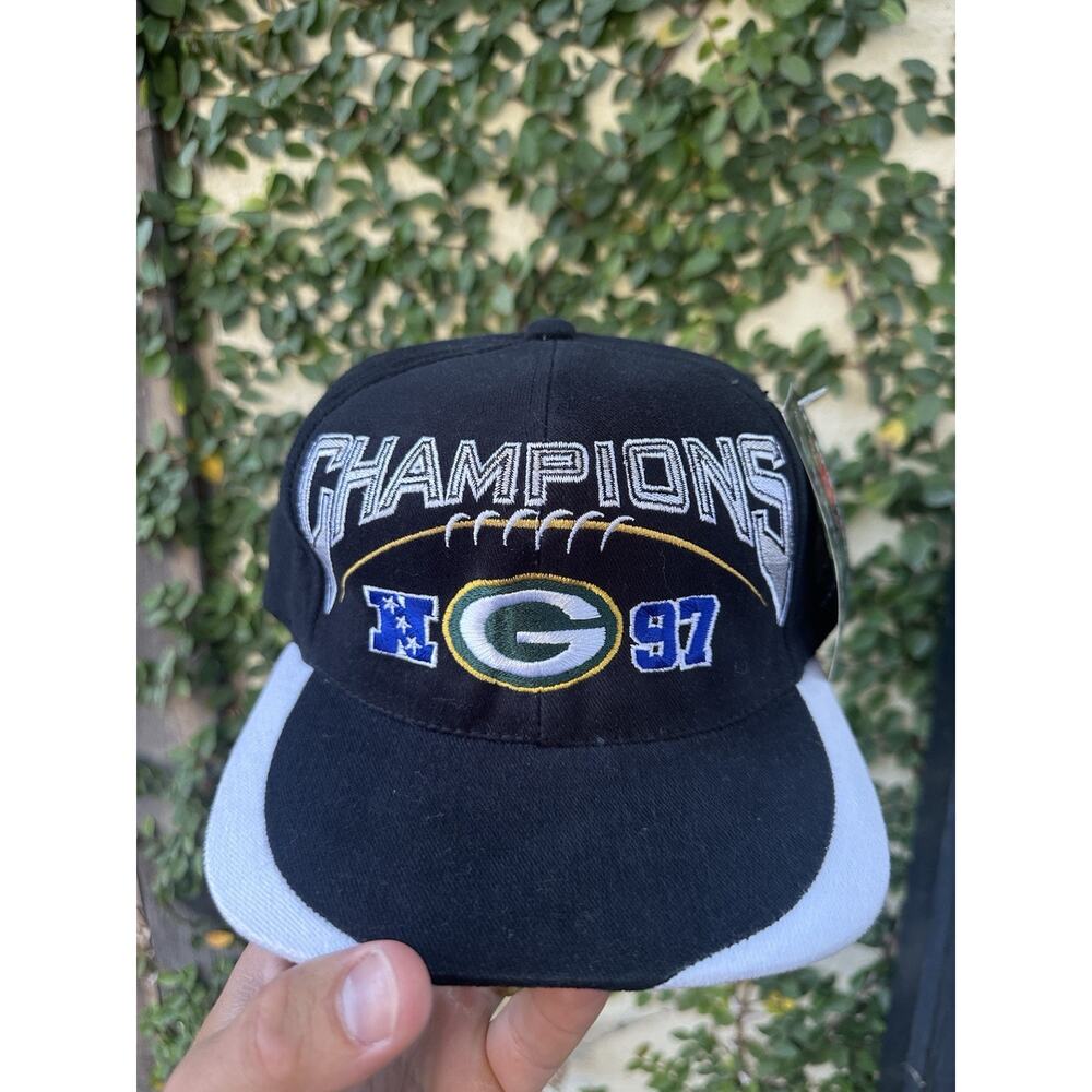 Vintage NWTS Sports Specialties Packers 1997 Champions NFC Snapback Hat